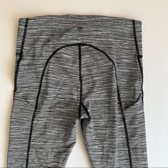 Athleta Ultimate High Rise Legging Black White - Picture 6 of 10